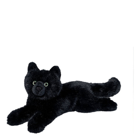 Das ist Tug, eine Katze von Douglas Cuddle Toys. Tug ist eine schwarze Katze, die ausgestreckt liegt: die Vorderbeine nach vorn, die Hinterbeine nach hinten, der Schwanz leicht zur Seite gebogen. Das Fell ist schwarz, kurz bis mittellang, dicht und mit sanftem Glanz. Schnauze, Ohreninnenseiten, Bauch und Pfoten sind ebenfalls schwarz, die Pfotenballen sind nicht zu sehen. Die Augen sind grün mit dunklen Pupillen, die Nase schwarz und rund. Keine Zeichnungen, Kleidung oder Accessoires. Der Ausdruck wirk...